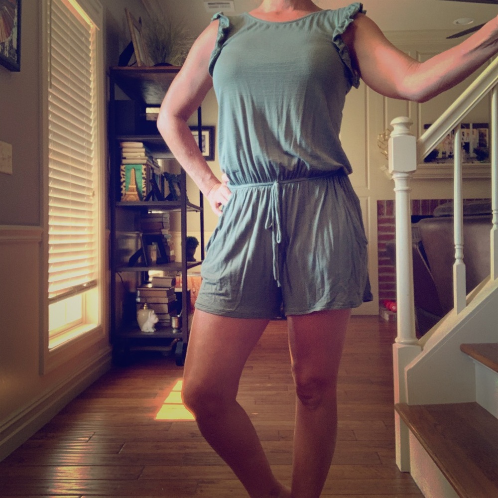 Boutique brand romper 12pm by Mon Ami M